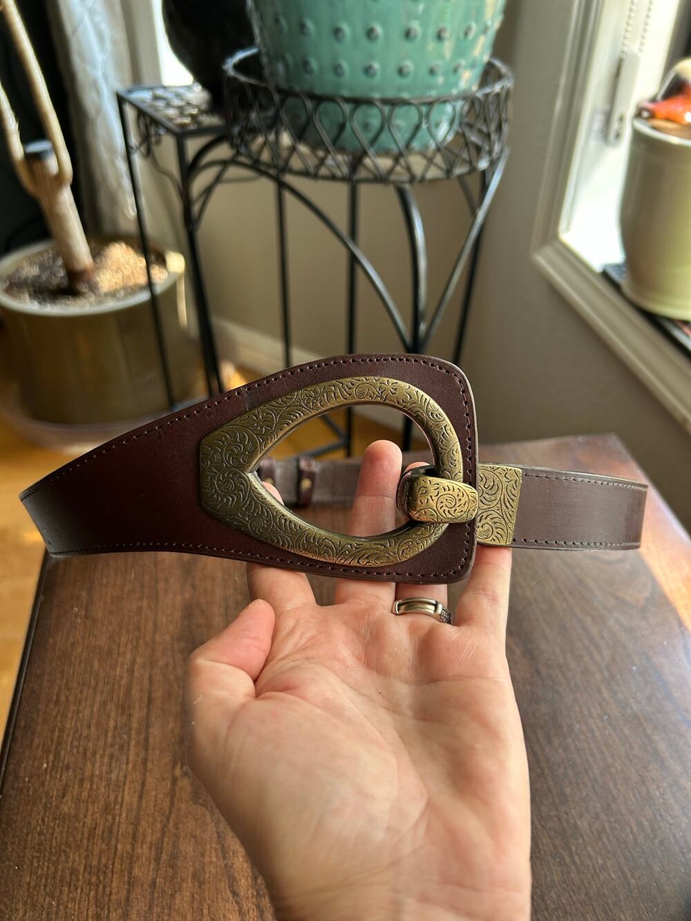 Vintage Unbranded Statement Piece Brown Leather Belt Adjustable Womens Size S/M